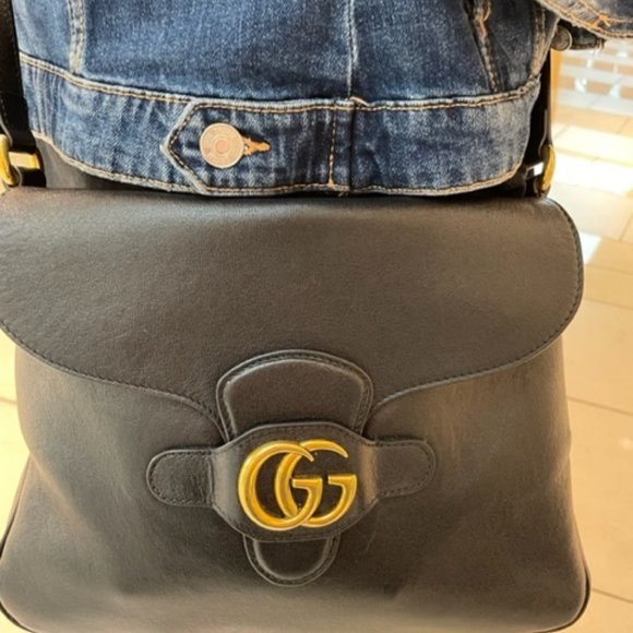 Gucci Black Medium Messenger Bag - Picture 3 of 3